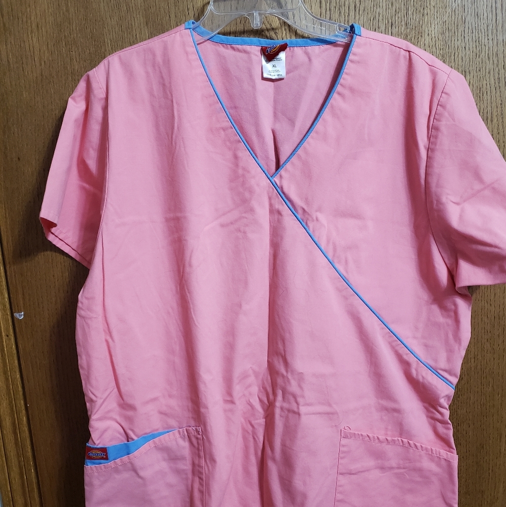 Scrub top